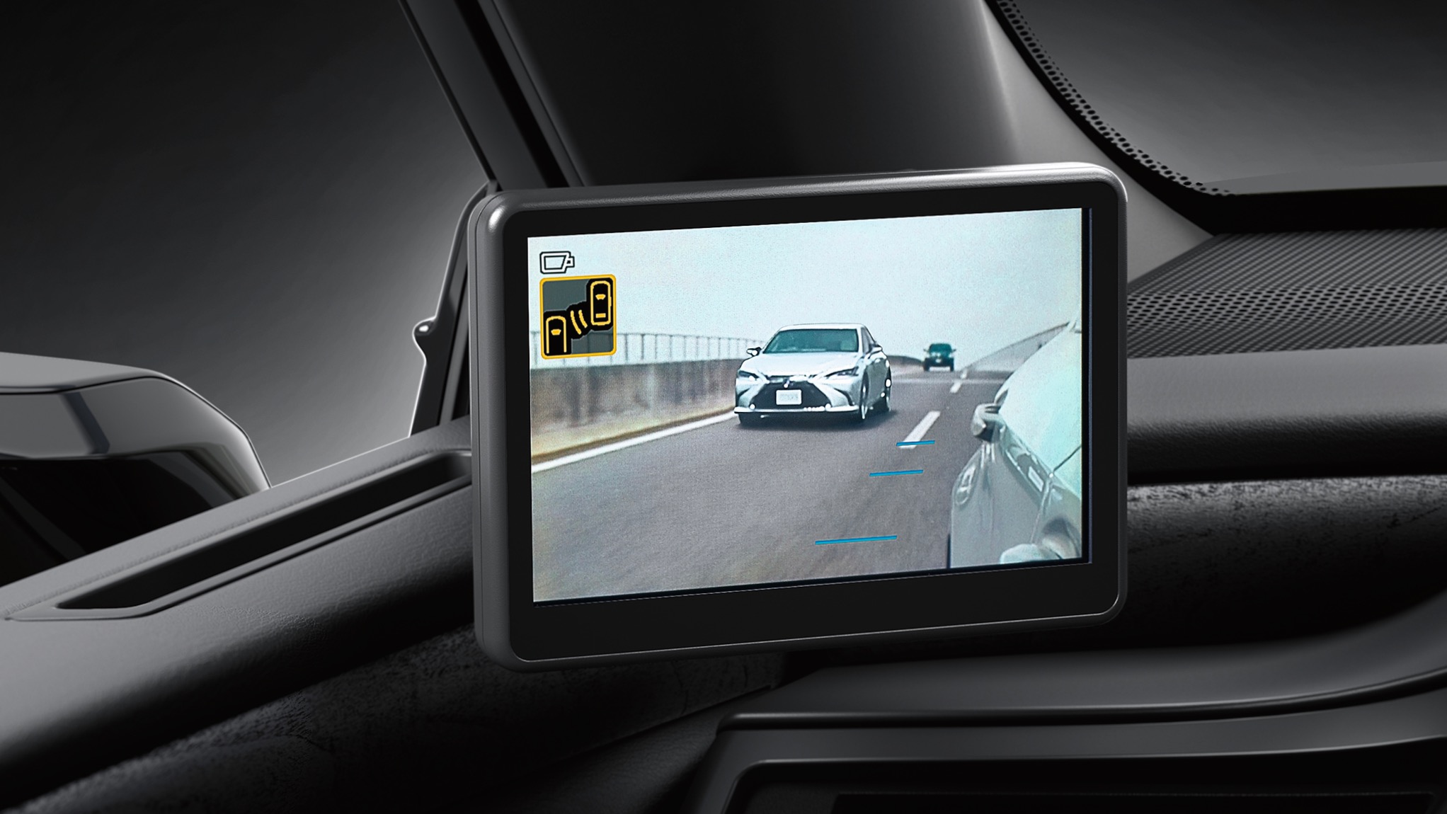Digital SideView Monitors on the Lexus ES Saloon Lexus UK
